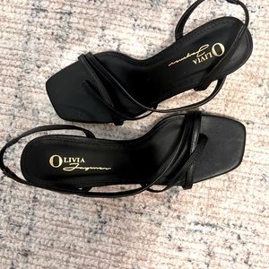 Stewpot black kitten heels